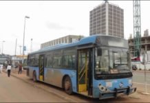 En fuite, trois ex-hauts cadres de « Le Bus » sont accusés au TCS du détournement de plus de 300 millions