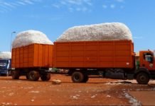 En 45 ans, la Sodecoton a ouvert 26 000 km de route et entretient 7 000 km de pistes rurales par an