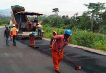Les travaux de bitumage des accès à la cimenterie Cimencam de Nomayos affichent un taux de réalisation de 84,75%
