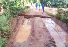 Section Tignère-Mayo Baléo : Une équipe du MINTP va rétablir la circulation après la rupture d’un ouvrage