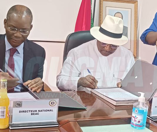 La DGD et la BEAC signent un accord sur l’échange de données sur les transactions financières liées aux importations et aux exportations