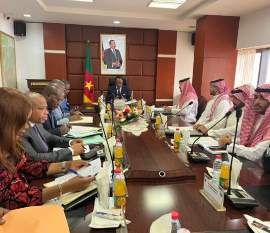 Au Cameroun, le Fonds Saoudien pour le Développement confirme sa volonté d’investir 280,039 Mds de F. pour la construction de deux routes dans le Septentrion