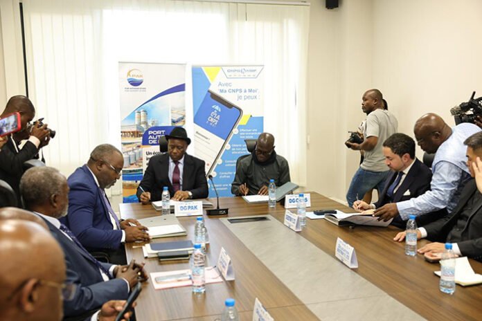 Signature du MOU sur la construction du Terminal minéralier mutualisé au Port de Kribi
