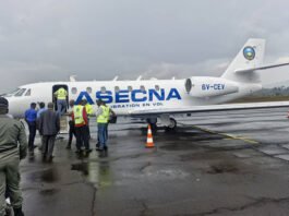 À Bamenda (Cameroun), l’ASECNA fait atterrir son avion pour valider les procédures de vols avant l’arrivée du Pape Léon XIV
