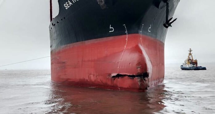 Accident entre les navires MV SEA HONOR et MV BLACK RHINO